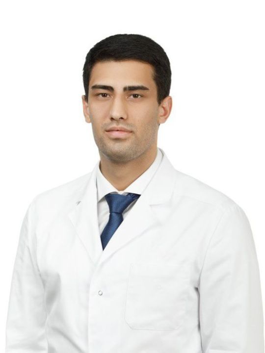 Офтальмохирург Исабеков Руслан Сражудинович